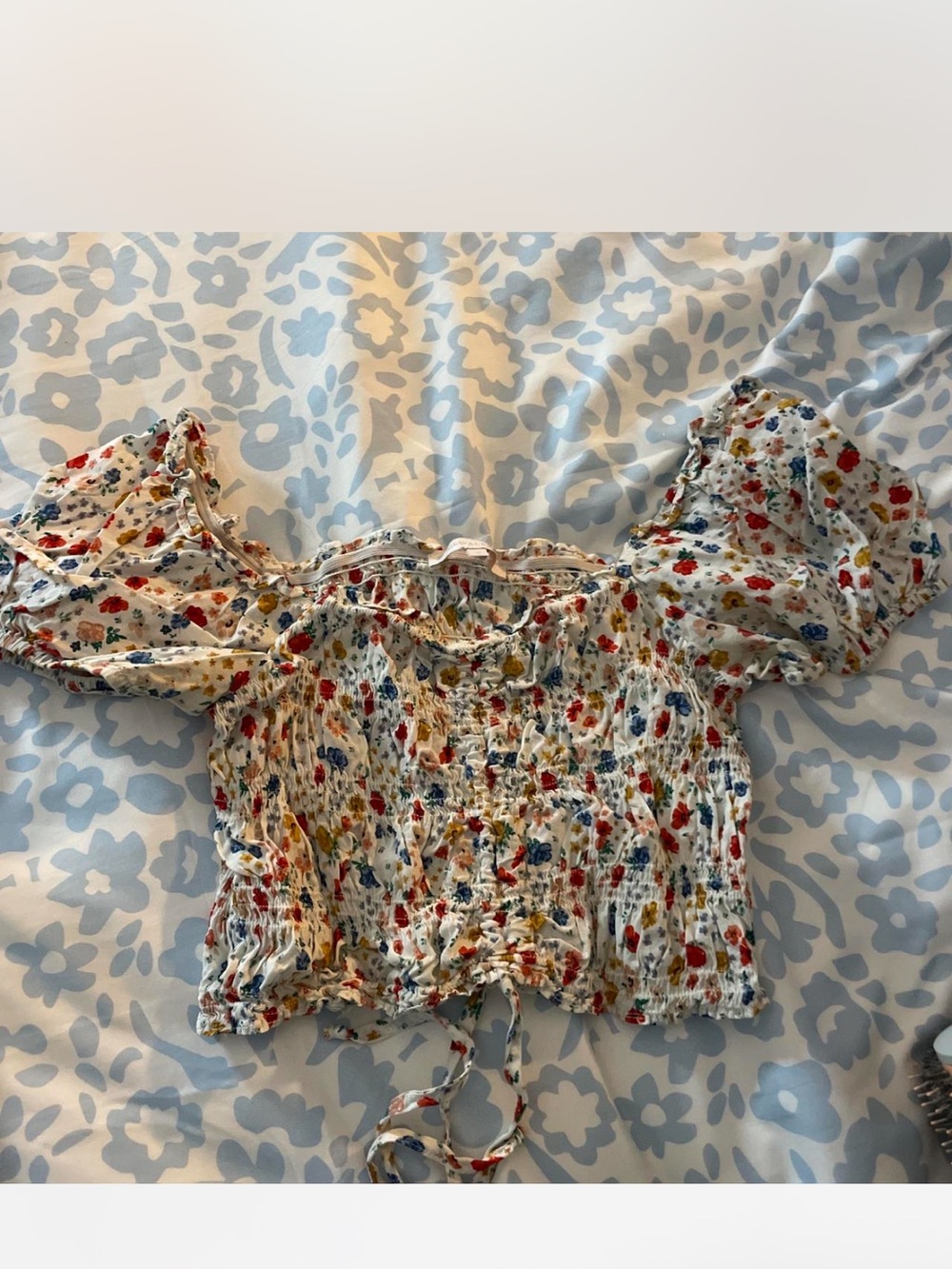 Smocked Floral Puff Sleeve Crop Top - White